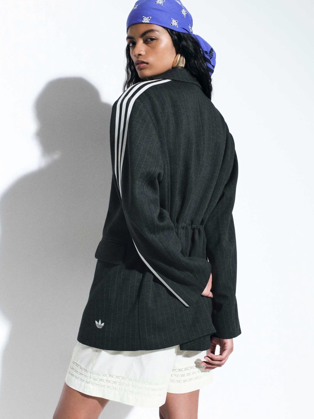 adidas Originals × ASOS size S jersey blazer with cinched waist in charcoal - Picture 3 of 4